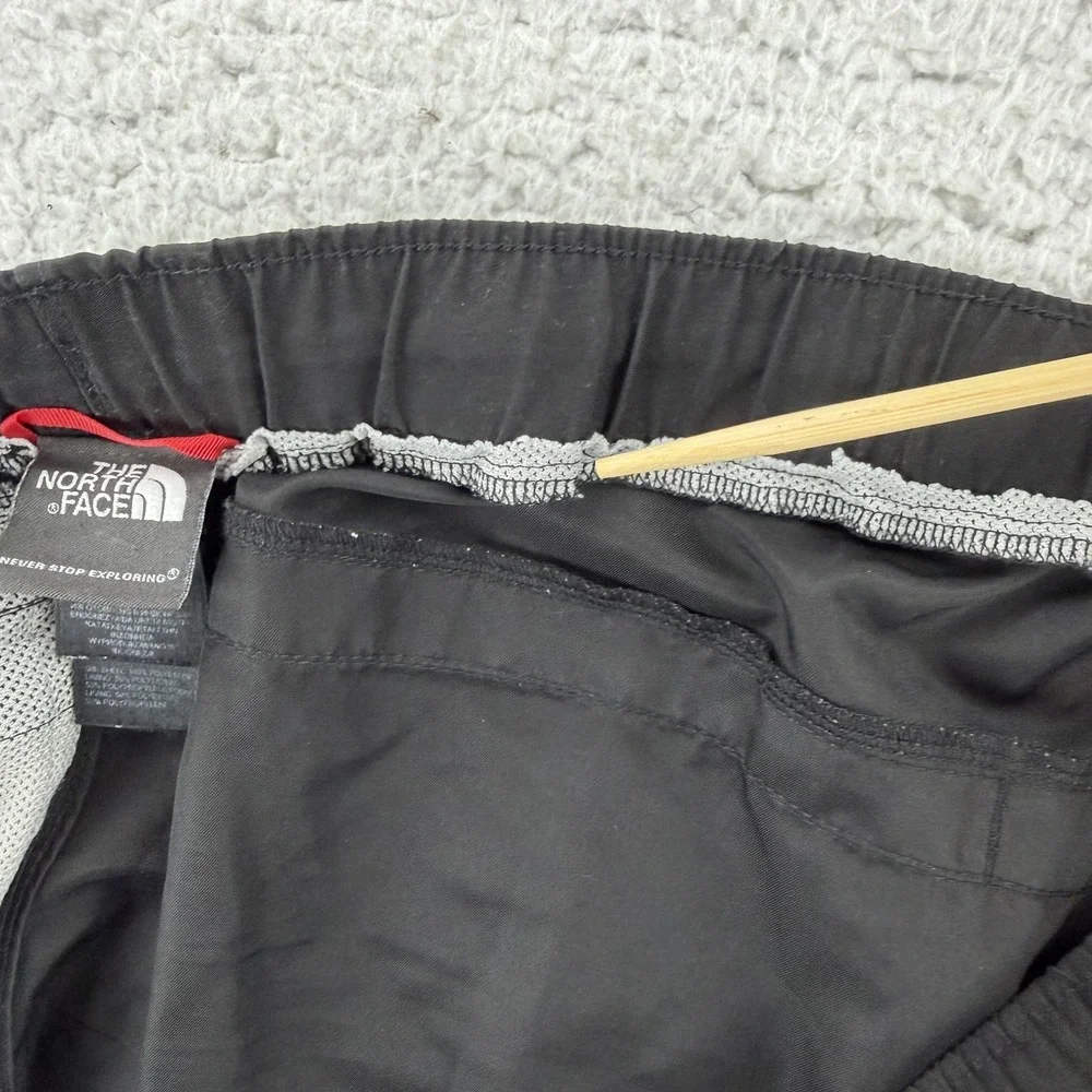 The North Face Shorts Mens 2XL Black Solid Trunks Belted Quick Dry Hiking